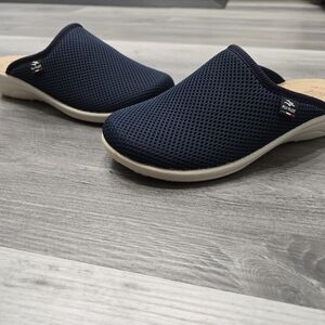 Fly Flot Navy Mesh Slip-On Mules for Women Size 7.5